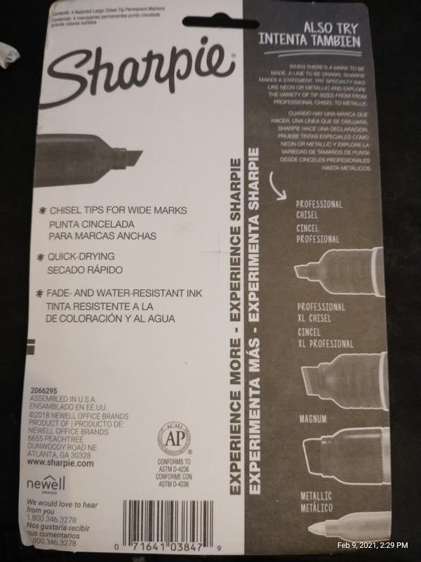 Sharpe Mfg Co Sharpie 059241 Magnum Non-Toxic Ink Xylene-Free Permanent  Marker; 0.62 In. Jumbo Chisel Tip; Red 59241