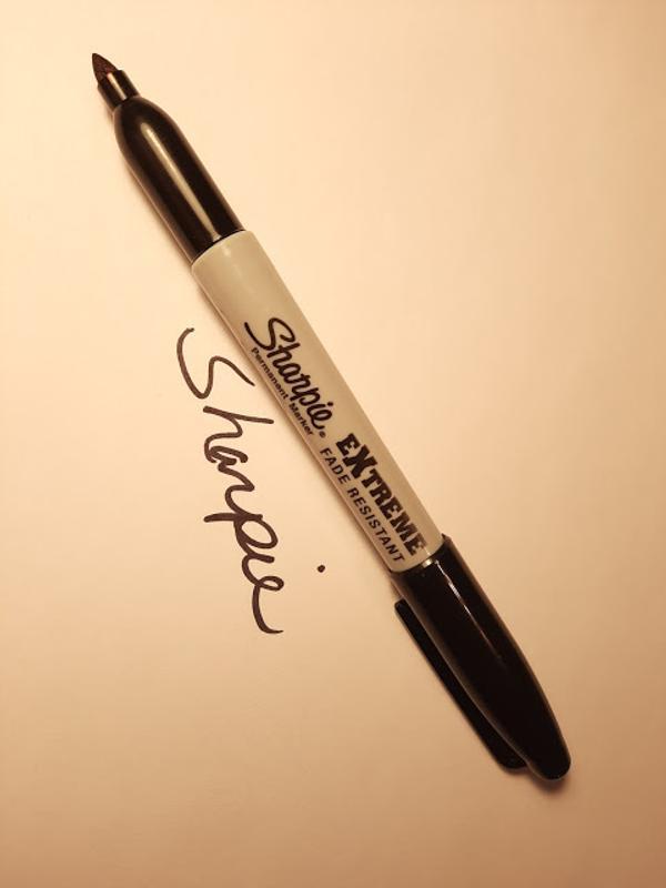 Sharpie Permanent Markers Fine Tip Black 2ct – BevMo!