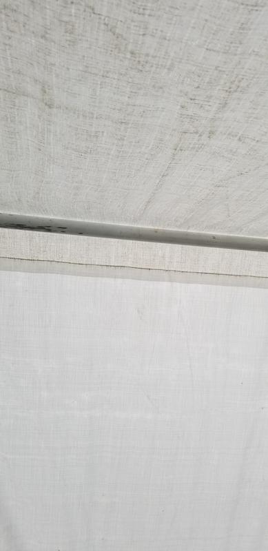 Panel quality-bad on top good on bottom