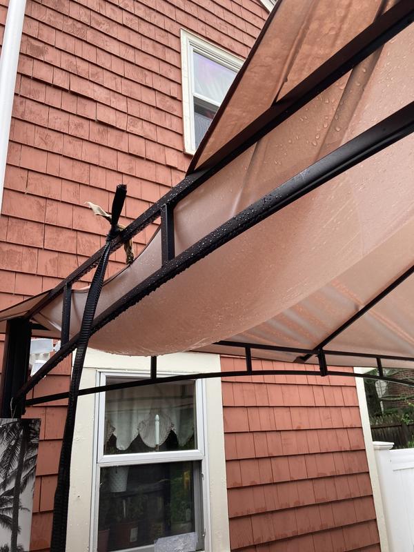 The water buildup on the side because the cover is loosely.