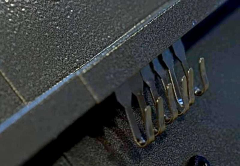 Quality hooks to hang mosquito netting on