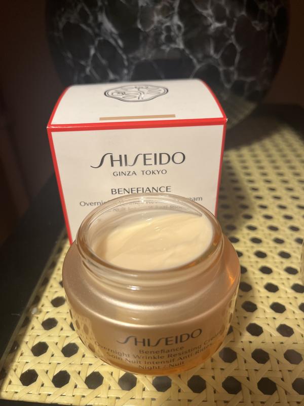 Wrinkle resisting cream