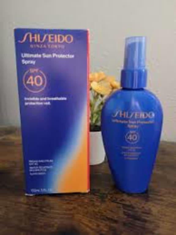 The bright blue bottle is so eye catching!