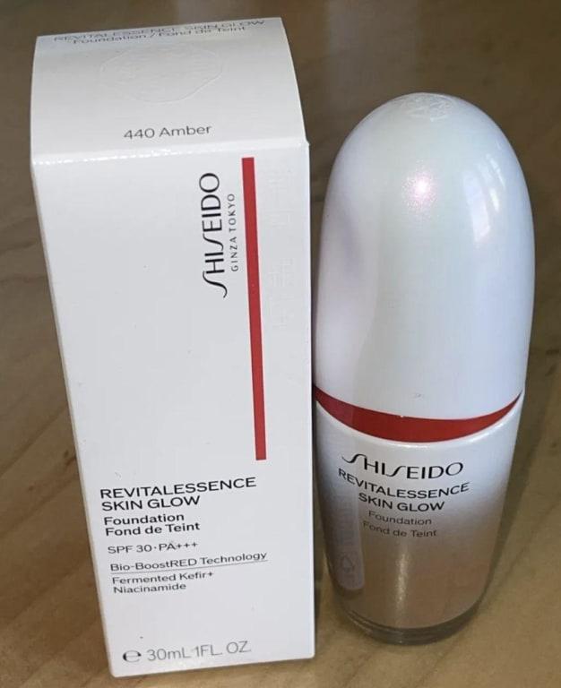 Shiseido RevitalEssence Skin Glow Foundation SPF 30 - Macy's