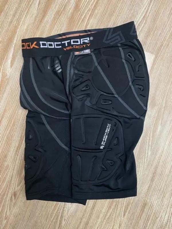 SHOCK DOCTOR パワースライディングショーツ Core Compression Shorts with Athletic Cup Pocket | Shock Doctor