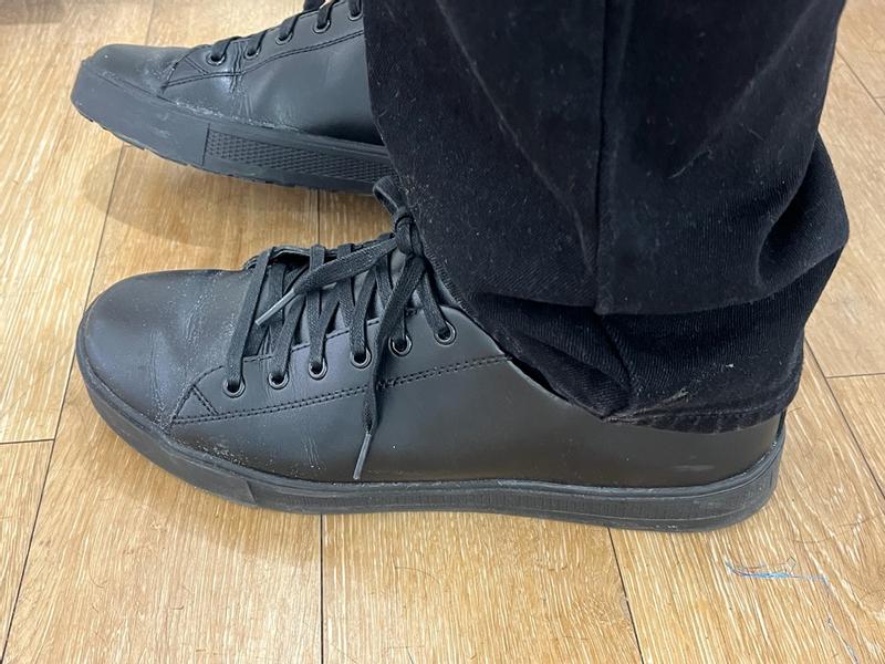 Old School Low-Rider IV Black Slip-Resistant Shoes