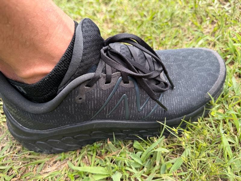Men's New Balance Kaiha Road - Black Non Slip Work Sneakers