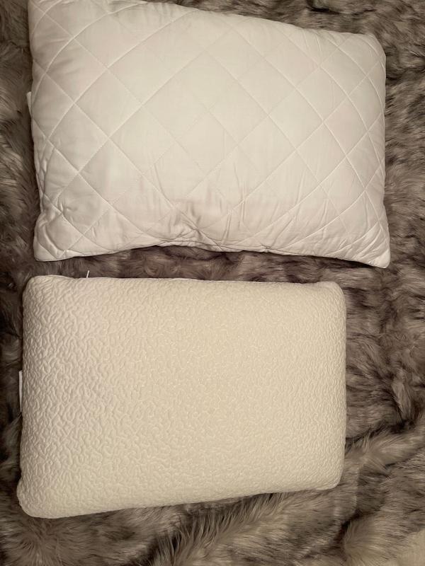 Customer photo for "Firm and bouncy pillow"