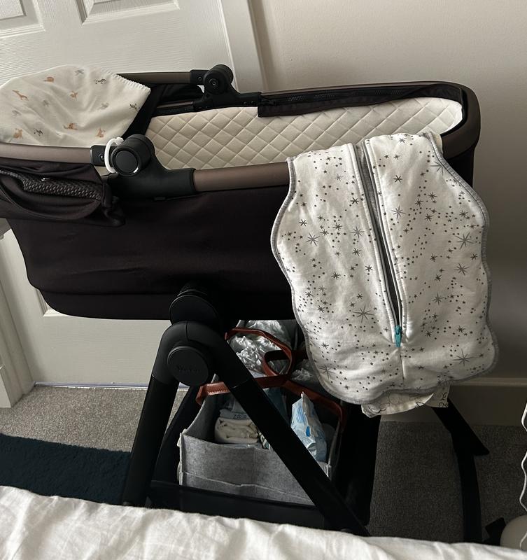 Review Thumbnail Image 0 1184872577