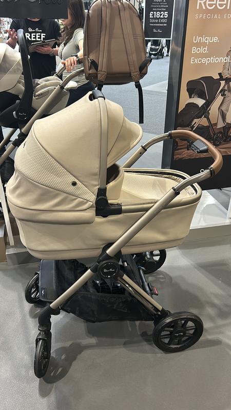 Customer photo for "Beautiful pram but not perfect"