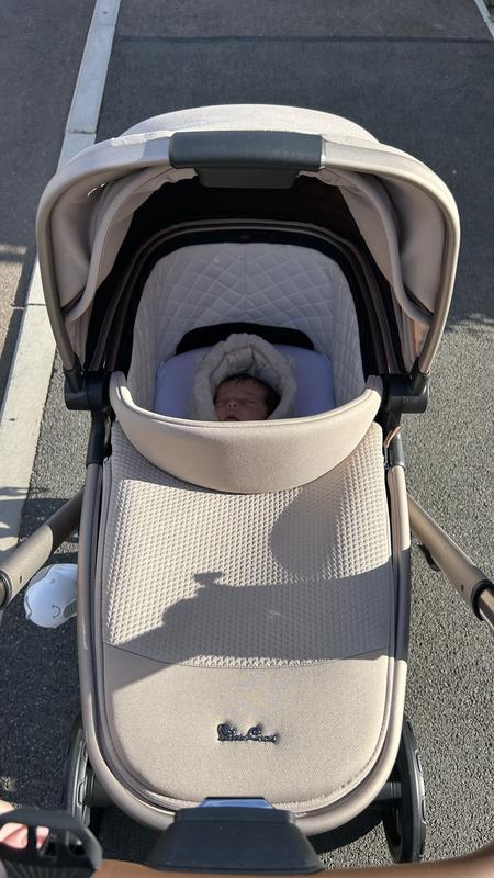 Customer photo for "Beautiful pram but not perfect"