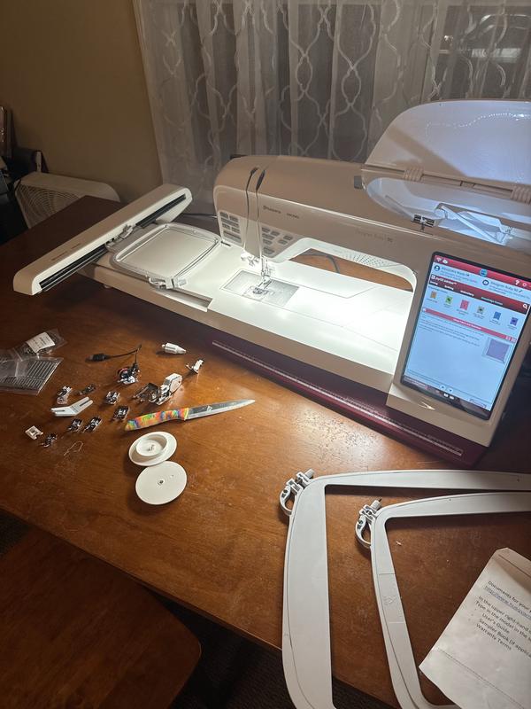 DESIGNER RUBY™ 90 Sewing & Embroidery Machine | Husqvarna® Viking®