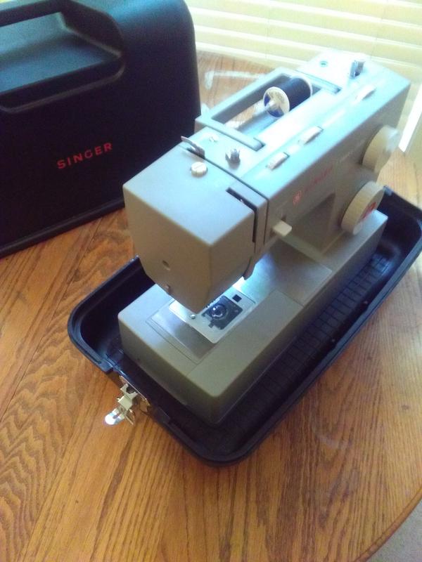 Machine just sits in the tray