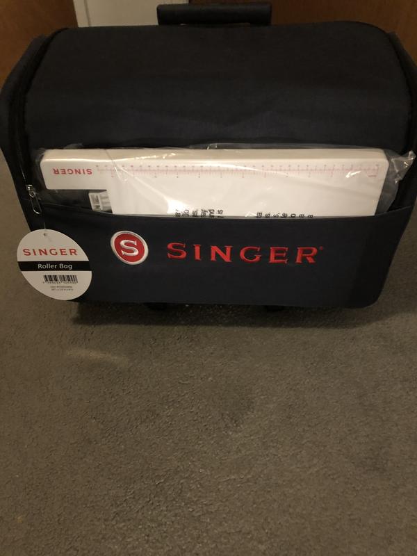 Singer best sale roller bag