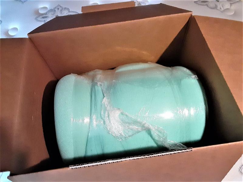 Easy to remove from box . Also easy to open .