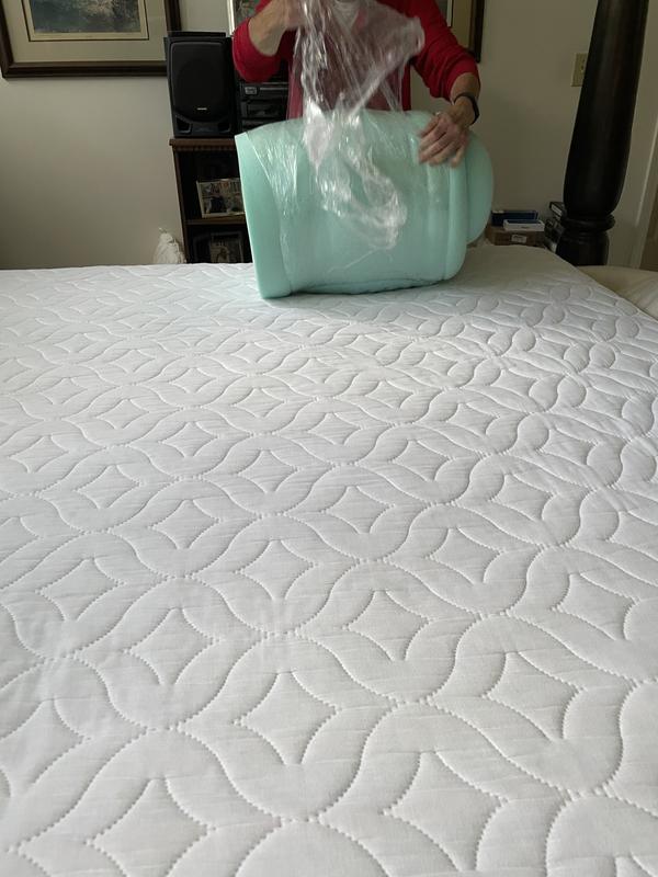 Dream Serenity, Memory Foam Mattress Topper, 4-inch King, Eco•Zone Cooling Plant-Based - the unrolling