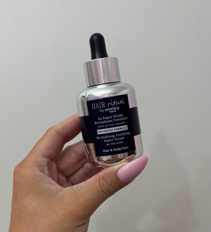 Customer photo for "Lovely refreshing serum!"