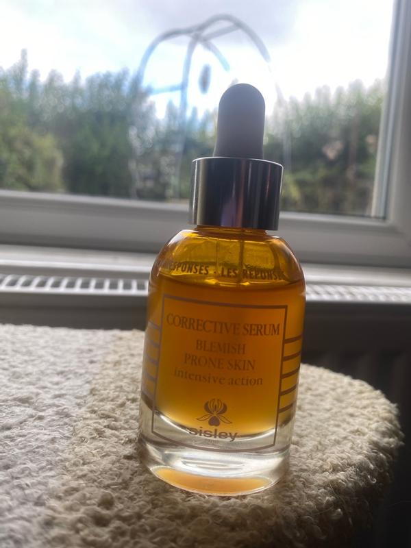 Customer photo for "Really helps heal blemishes"