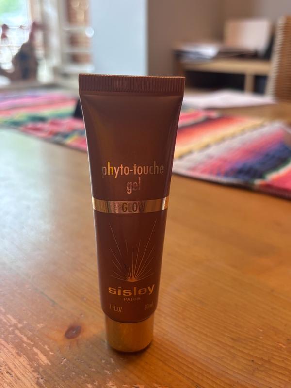 Customer photo for "Lovely product that leaves your skin moisturised and sun-kissed"