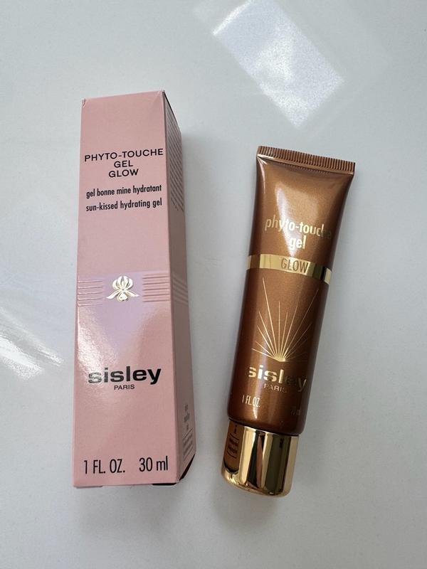 Customer photo for "Sisley Phyto Touche Gel Glow"
