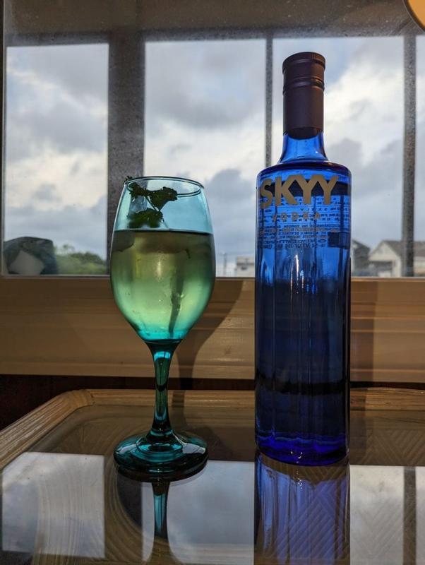 【非売品】SKYY VODKA ネオン 46093bb5-d1be-4298-bd5b-