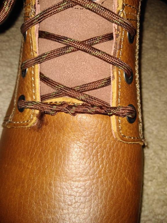 Great shoes, poor accessories