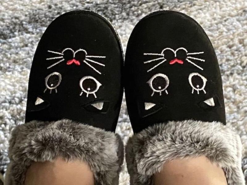 On my Foots, Very Tight Where the Fur Is