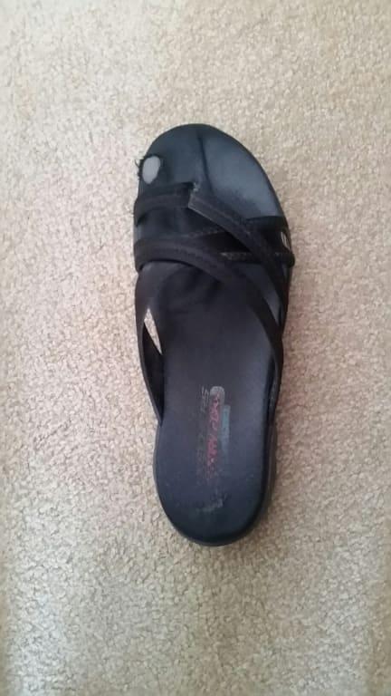 Skechers Flex Appeal Sandal: Well worn sandal. Need another one and would love other colors in it!