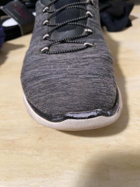 Should be solid black rubber.