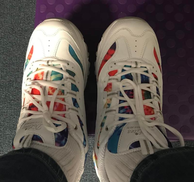 Casual Frida - jeans and new sneaks!