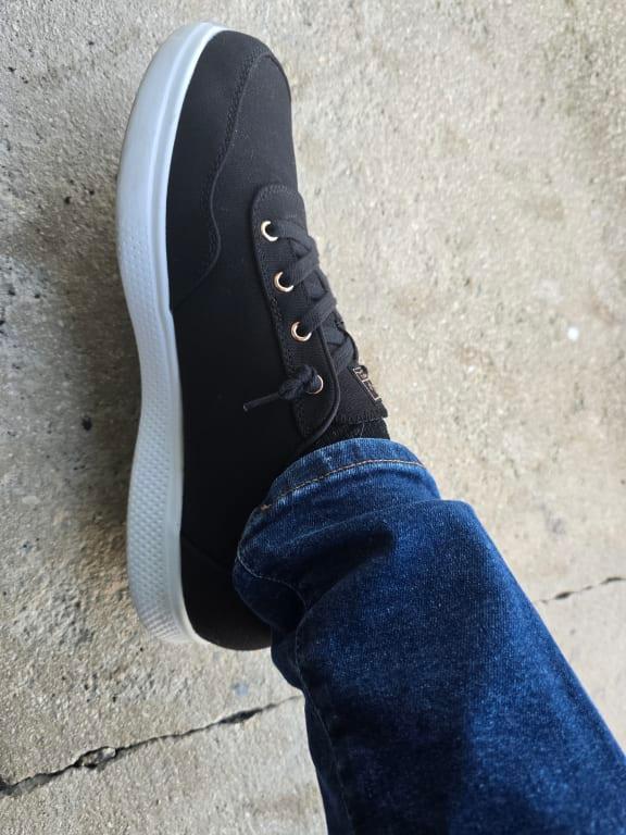 Right shoe, left view