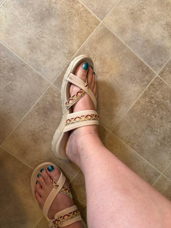 Side view of the sandal