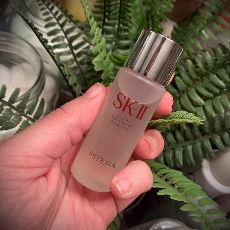 Facial Treatment Essence - Hydrating Skin Essence | SK-II US