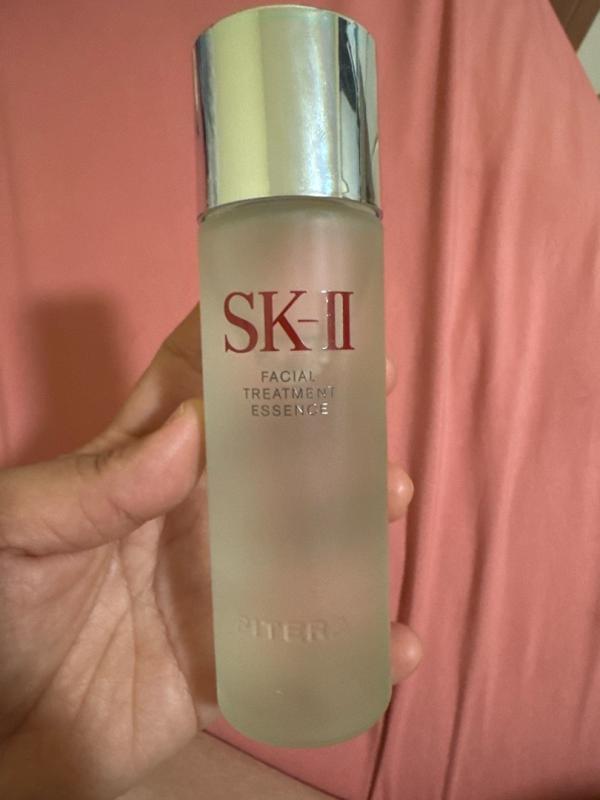 Customer photo for "Makes you skin shine"