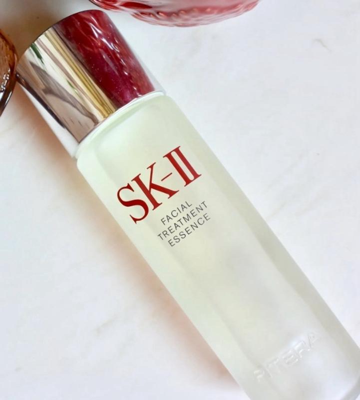 Facial Treatment Essence with 90% PITERA™