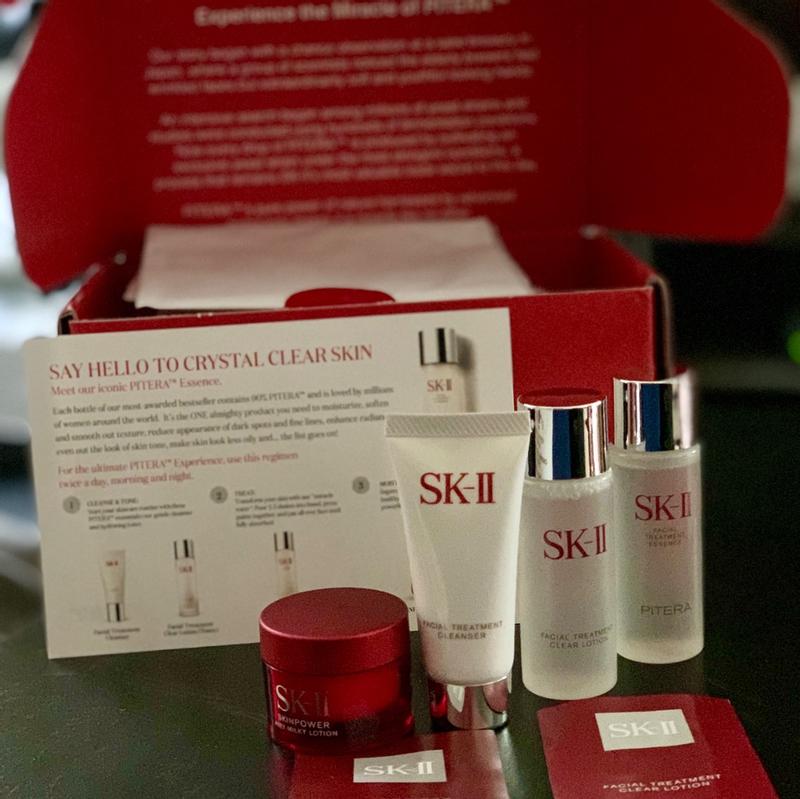 SK-II ULTIMATE AURA ESSENTIALS ギフトボックス PITERA™ Ultimate Aura Essentials - Brightening Kit | SK-II US
