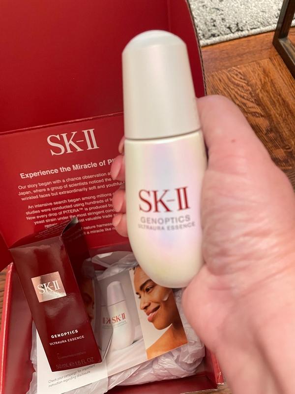 SK-II genoptics aura popular essence 1.6fl oz