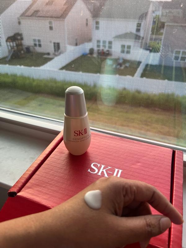 GenOptics Advanced Spot Essence - Sun & Age Spot Serum | SK-II US