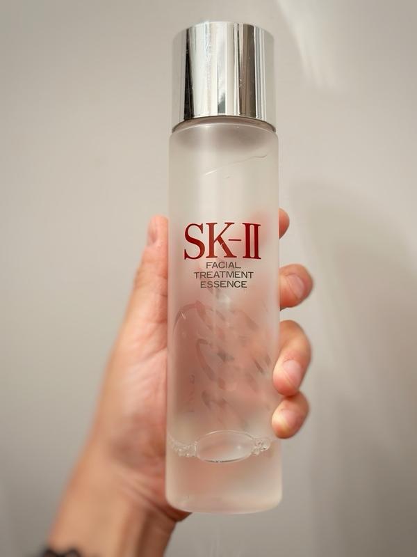 Facial Treatment Essence - Hydrating Skin Essence | SK-II US