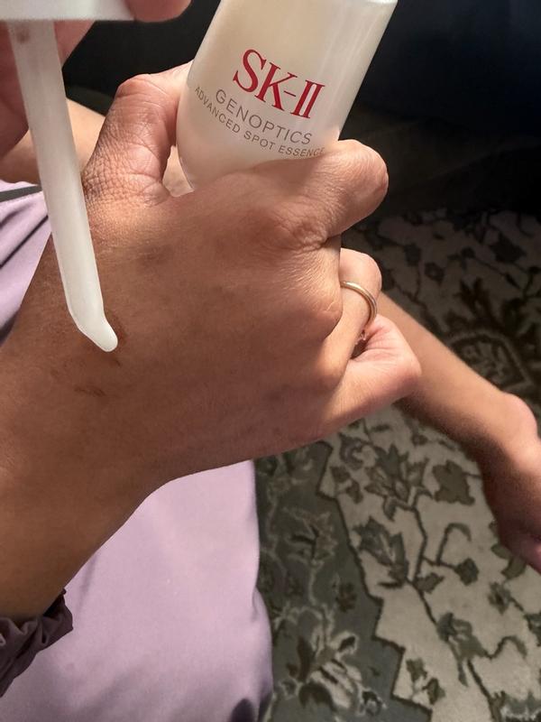 GenOptics Advanced Spot Essence - Sun & Age Spot Serum | SK-II US
