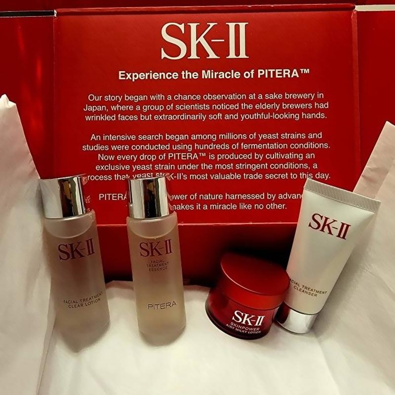 Facial Treatment Essence with 90% PITERA™