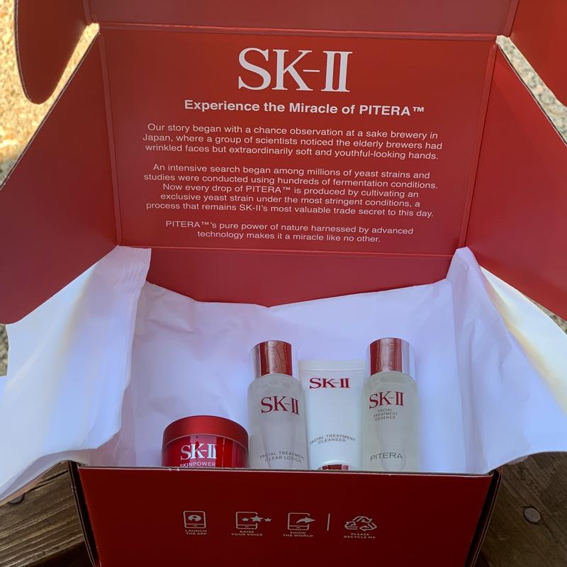 Facial Treatment Essence - Hydrating Skin Essence | SK-II US
