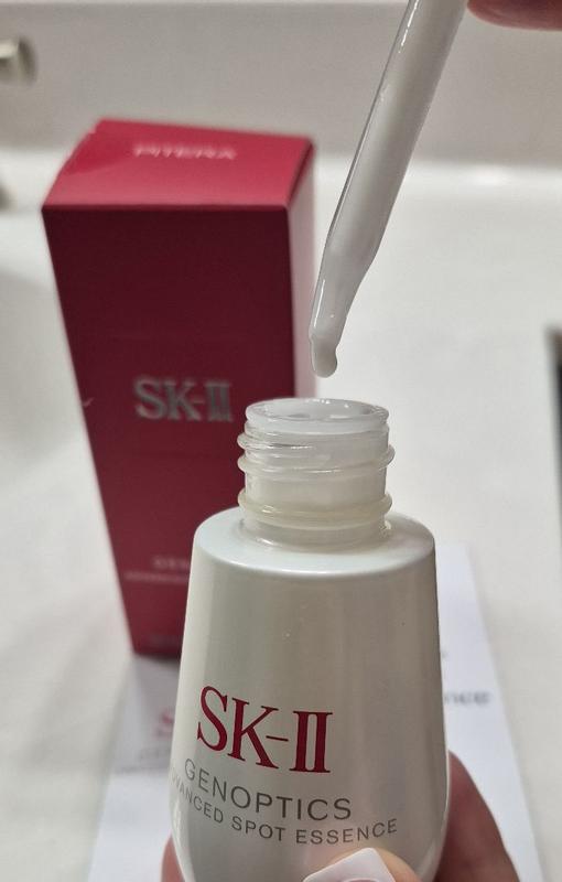 GenOptics Advanced Spot Essence - Sun & Age Spot Serum | SK-II US