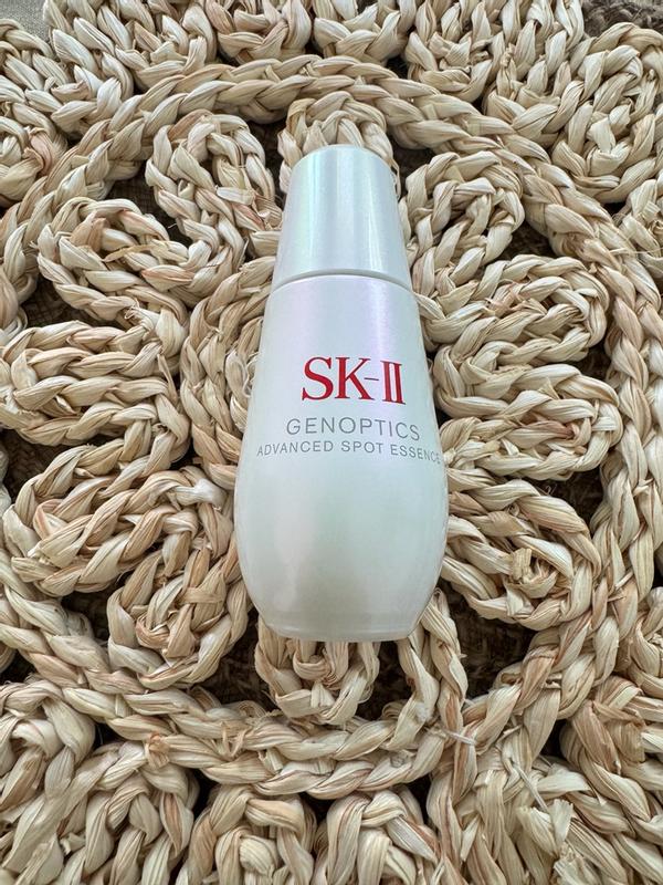 GenOptics Advanced Spot Essence - Sun & Age Spot Serum | SK-II US