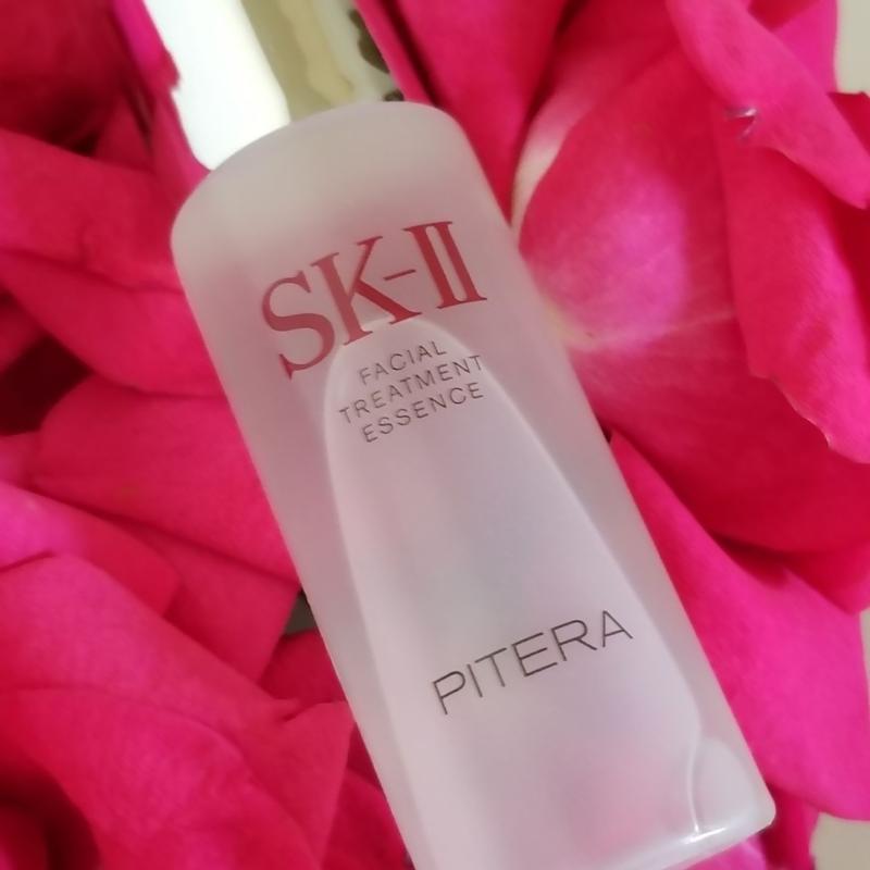 Facial Treatment Essence with 90% PITERA™