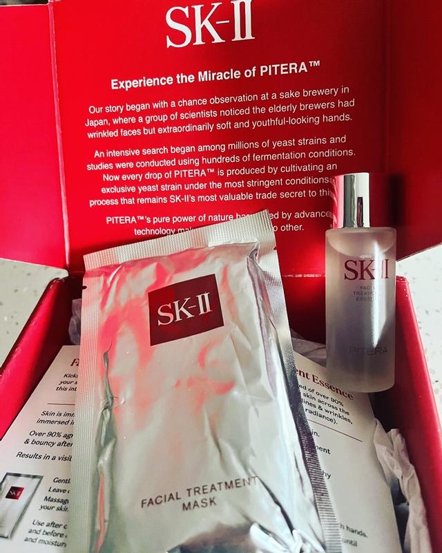 Facial Treatment Mask – Hydrating Sheet Mask for Radiance | SK‑II US