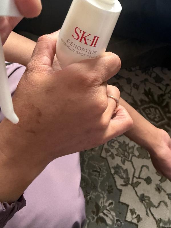 GenOptics Advanced Spot Essence - Sun & Age Spot Serum | SK-II US