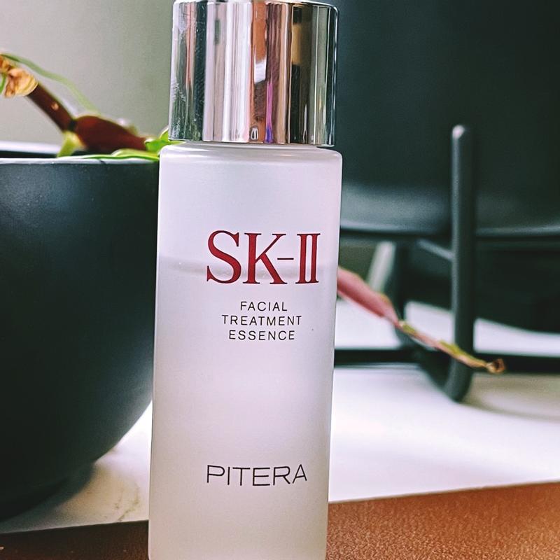 Facial Treatment Essence with 90% PITERA™