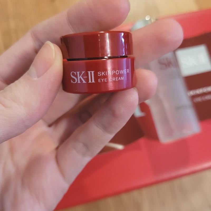 アイケア SK-II SKINPOWER EYE CREAM SKINPOWER Eye Cream - Eye Firming Wrinkle Cream | SK-II US
