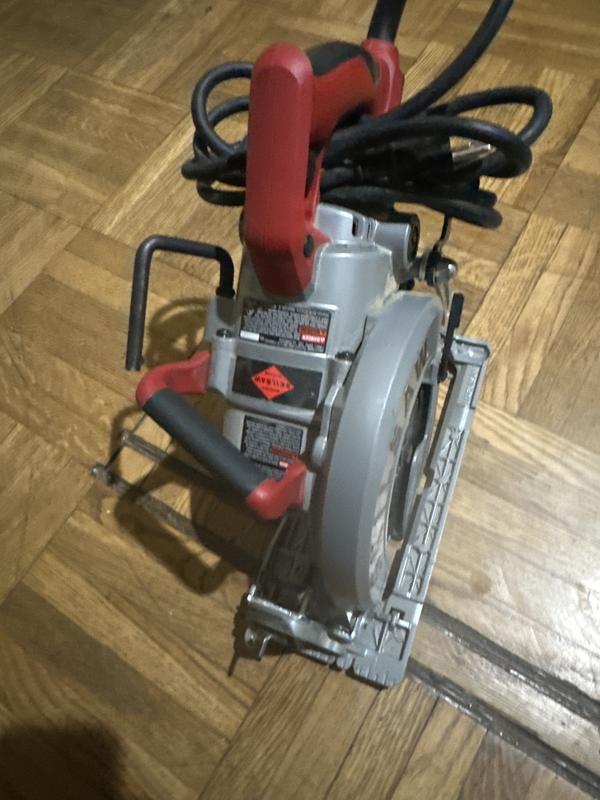 7 IN. Worm Drive Skilsaw for Concrete